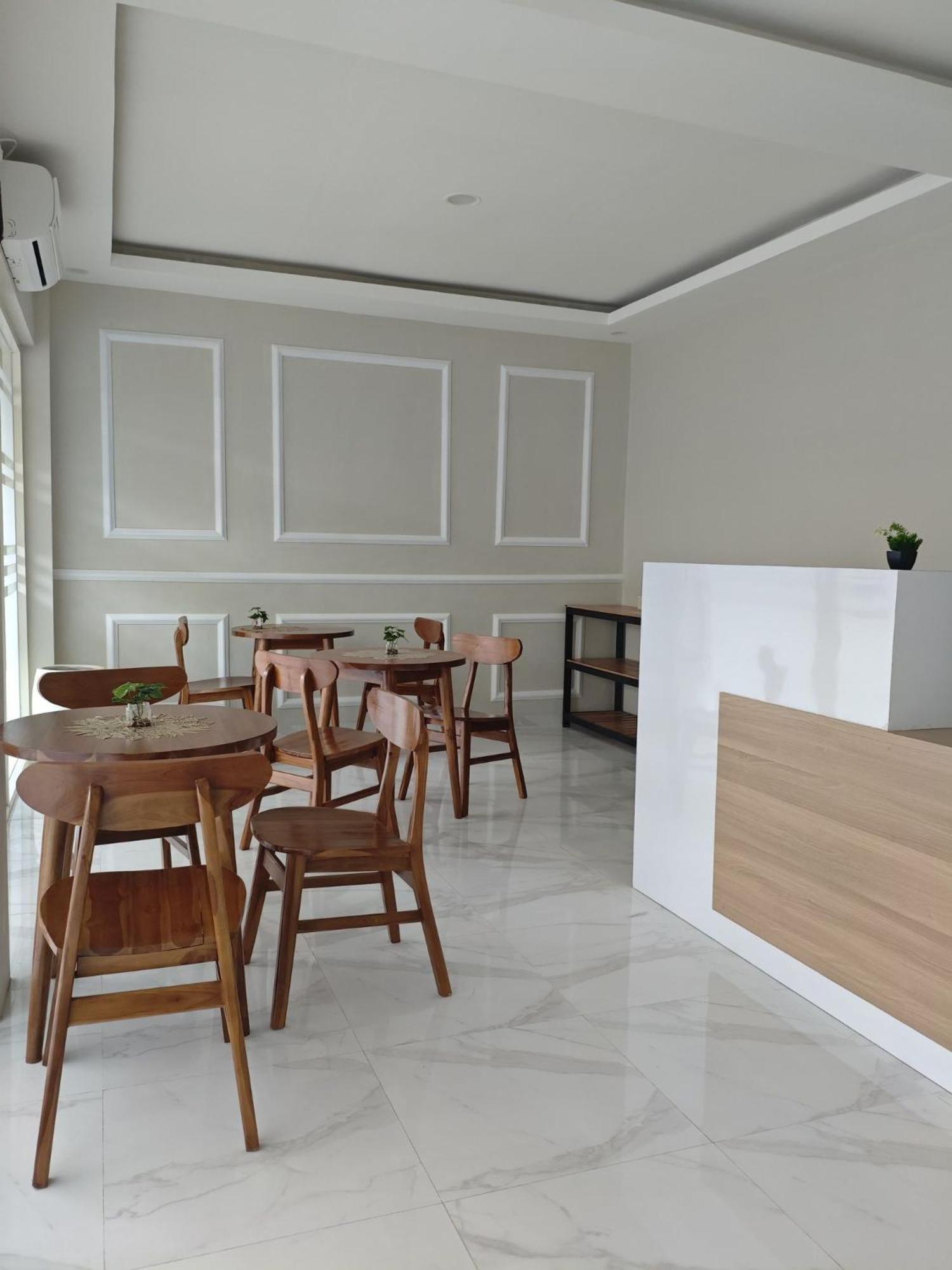 El Nipa Hotel Labuan Bajo Bagian luar foto