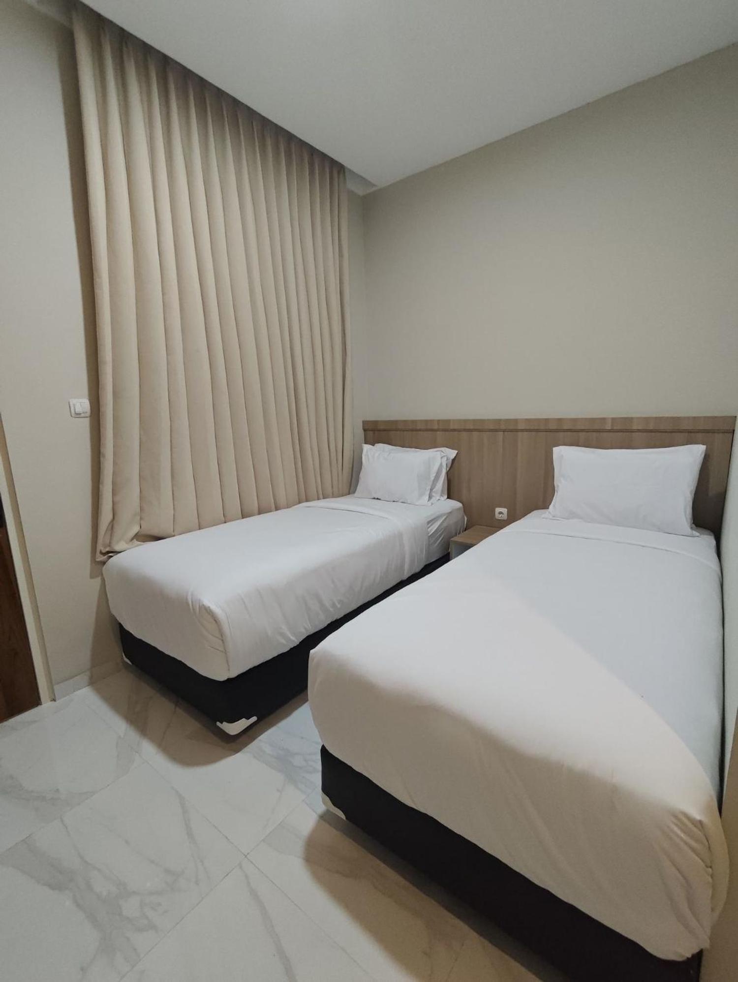 El Nipa Hotel Labuan Bajo Bagian luar foto
